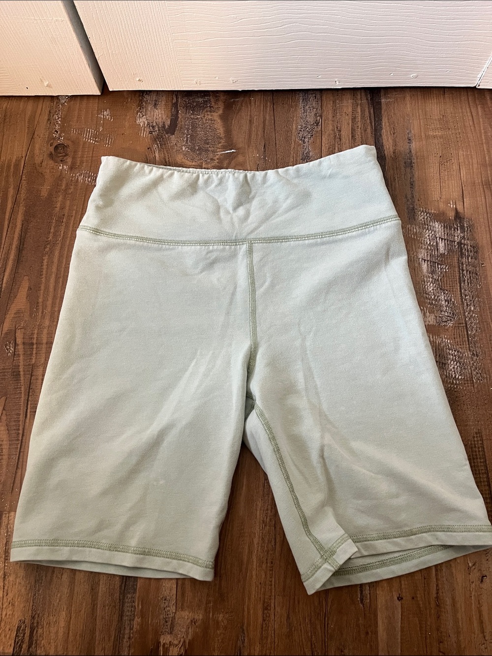 American Eagle biker shorts
